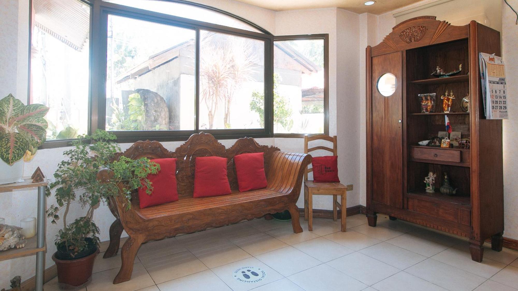 Reddoorz At Coco Grove Tourist Inn Panglao Exteriér fotografie
